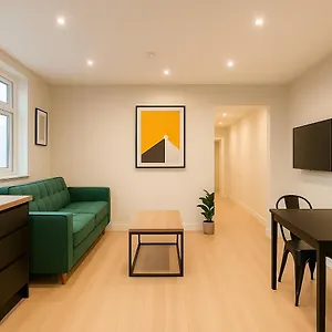 Modern + King Size Bed + Garden Apartment